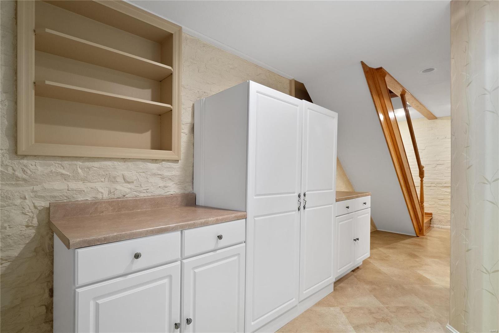 St Louis, Missouri 63104, United States, 2 Bedrooms Bedrooms, ,4 BathroomsBathrooms,Residential,Active,90773