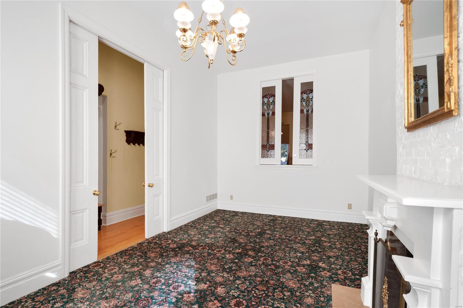 St Louis, Missouri 63104, United States, 2 Bedrooms Bedrooms, ,4 BathroomsBathrooms,Residential,Active,90773