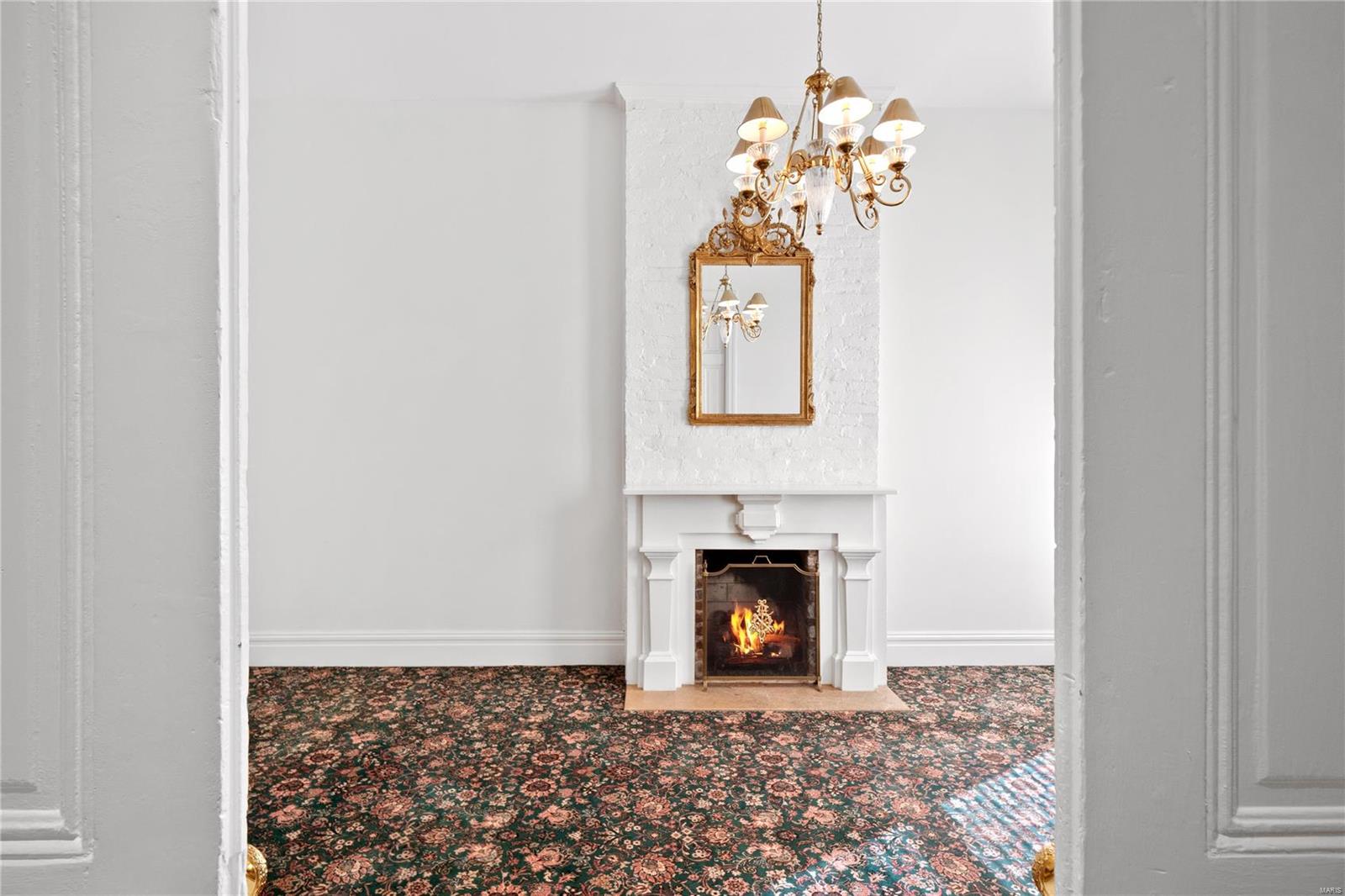 St Louis, Missouri 63104, United States, 2 Bedrooms Bedrooms, ,4 BathroomsBathrooms,Residential,Active,90773