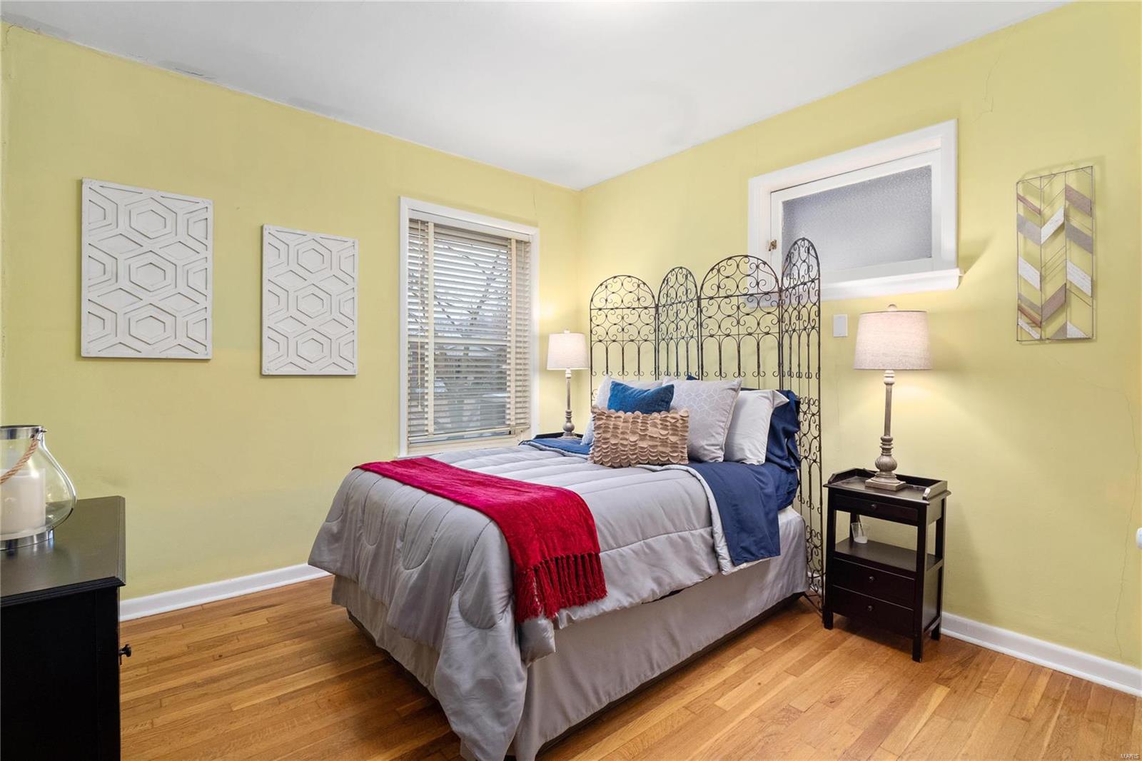 Russell Place - Residential