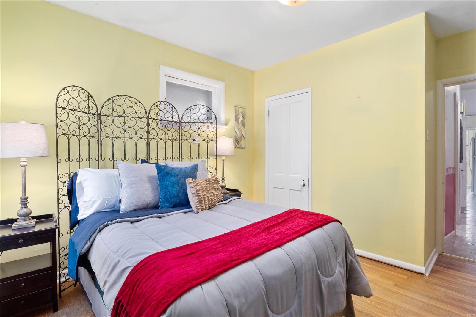 Russell Place - Residential