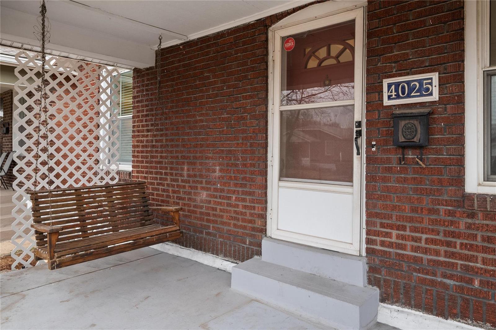 Russell Place - Residential