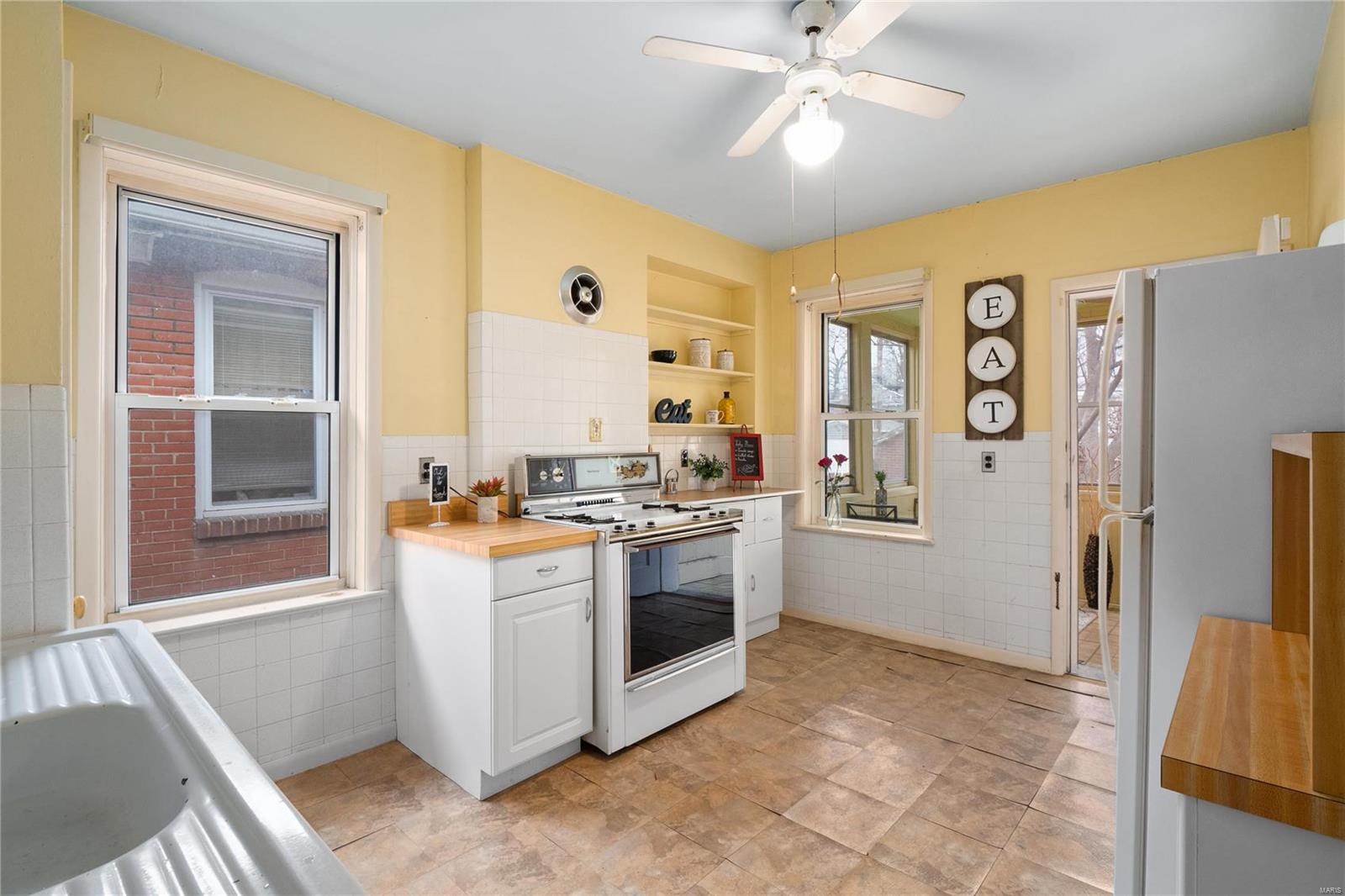 Russell Place - Residential