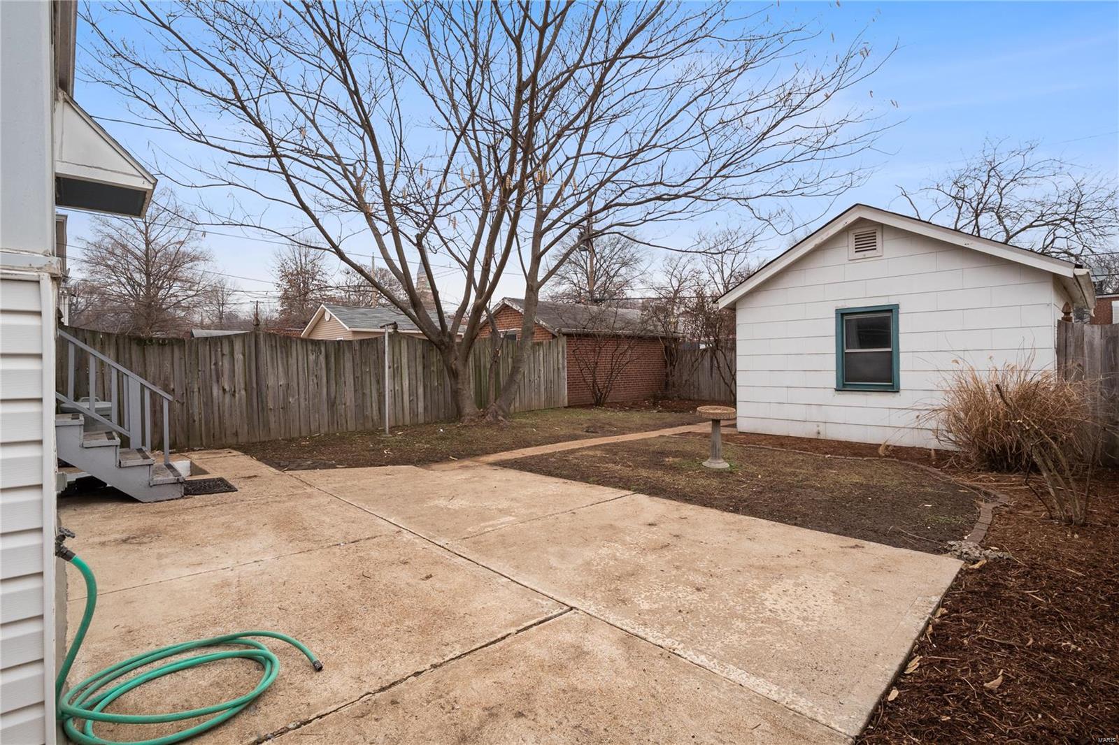 Russell Place - Residential