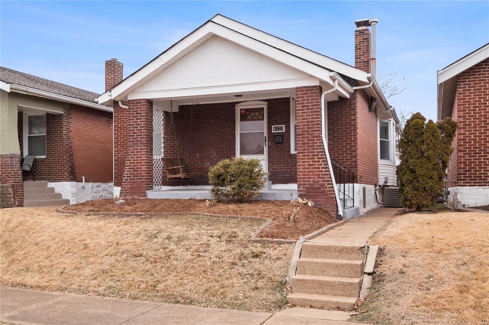 Russell Place - Residential