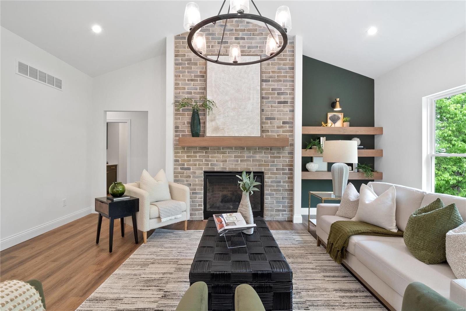 Benchmark Hills - Residential