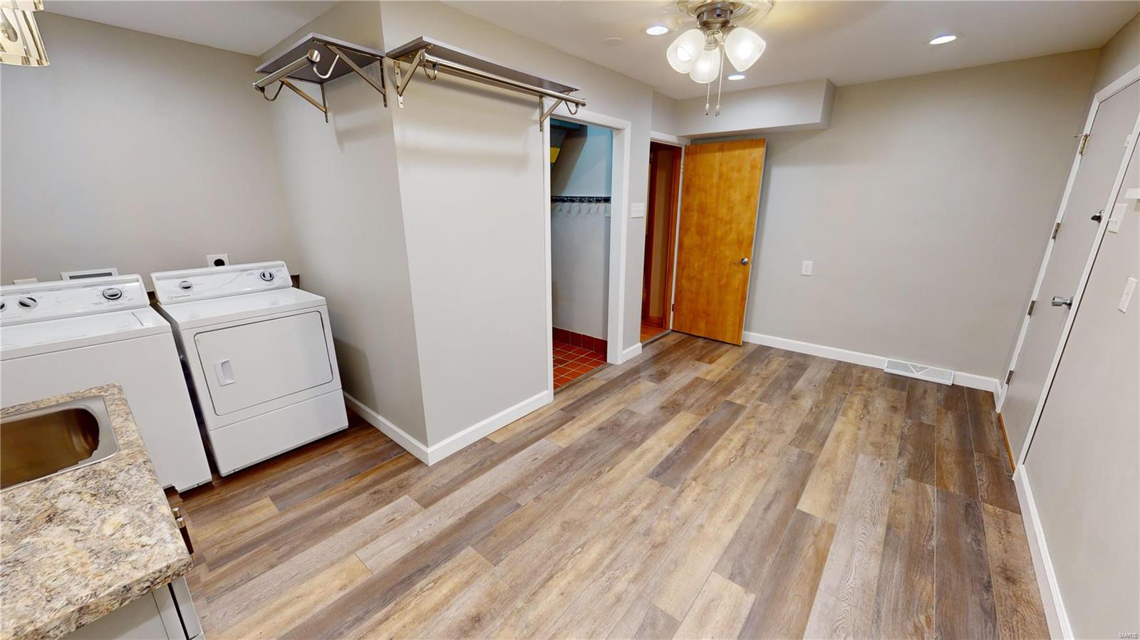 Sublette Div - Commercial Sale