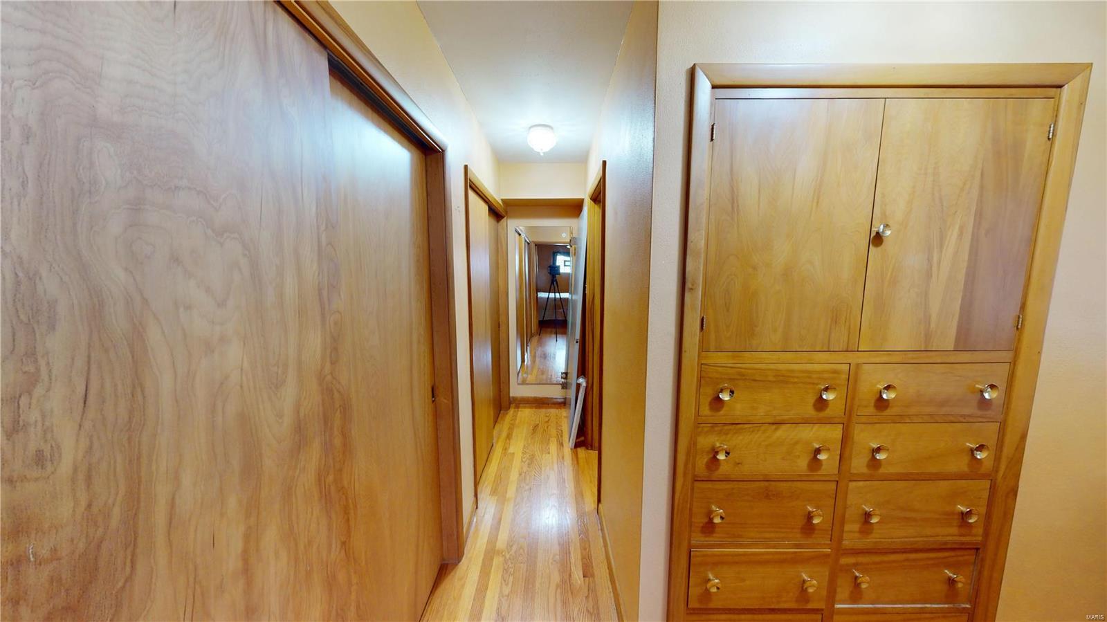 Sublette Div - Commercial Sale