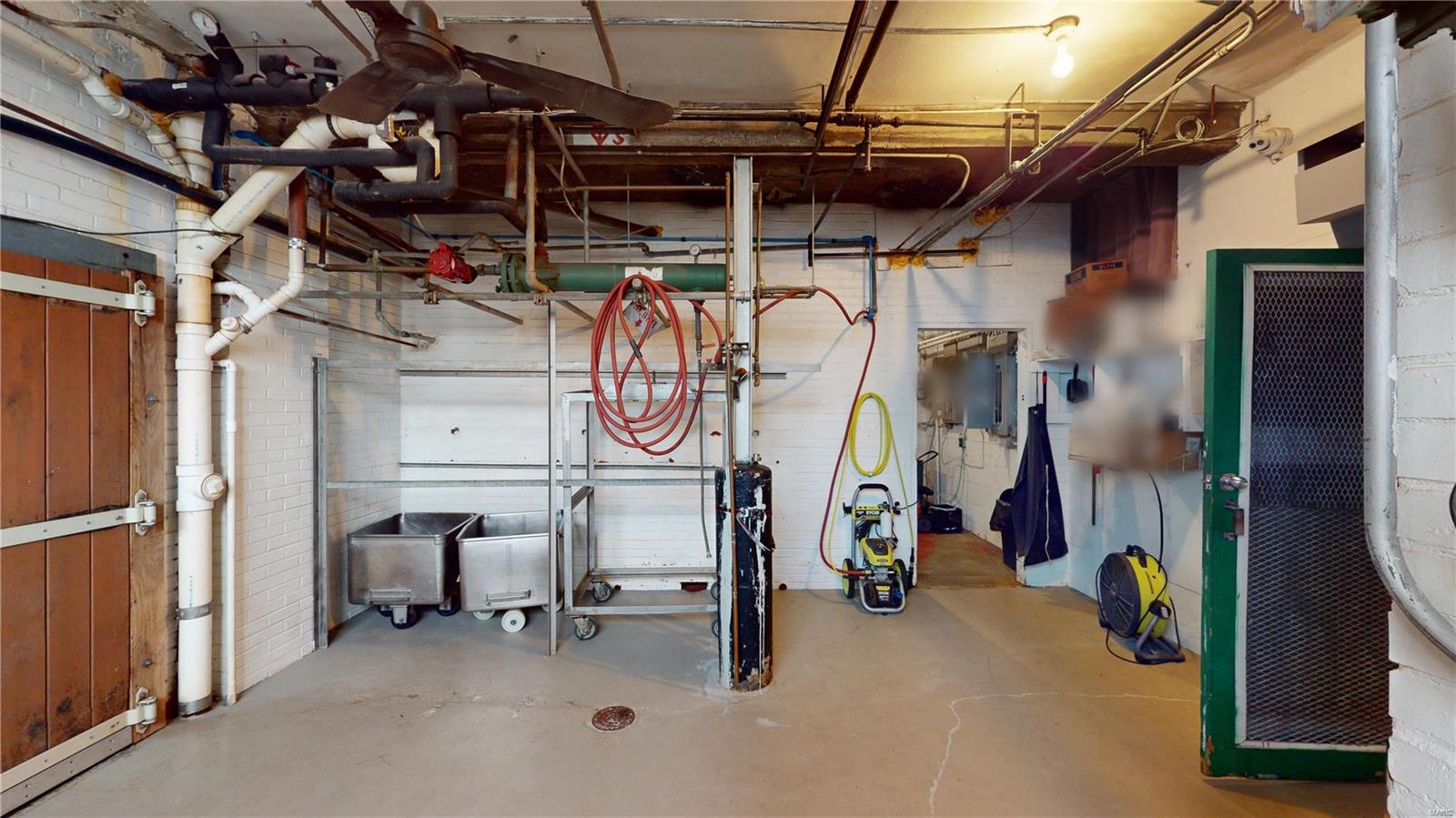 Sublette Div - Commercial Sale