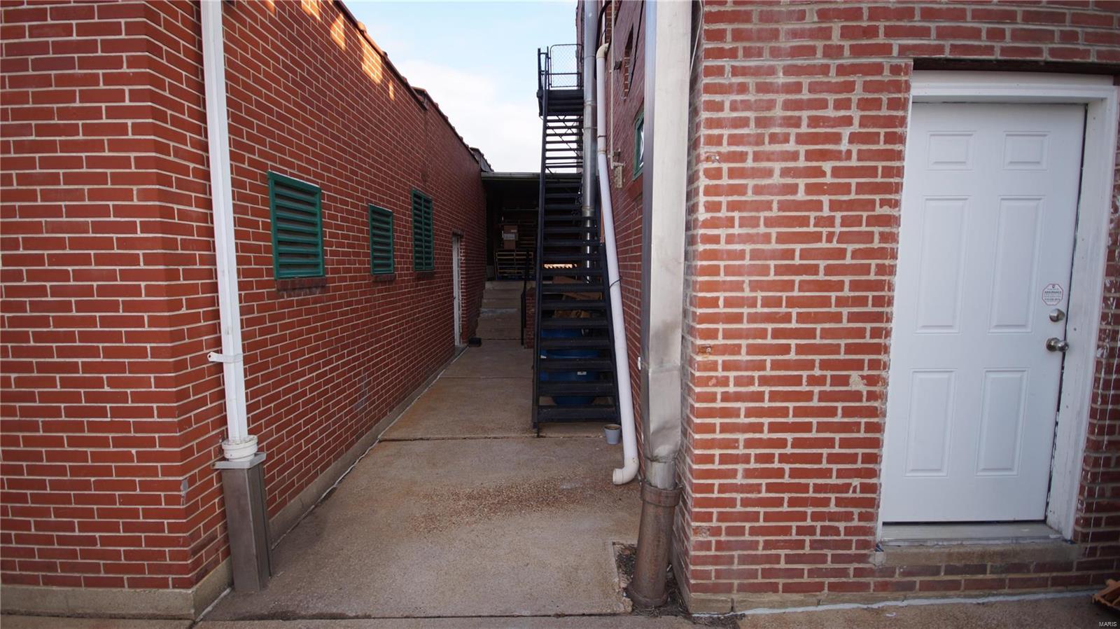 Sublette Div - Commercial Sale