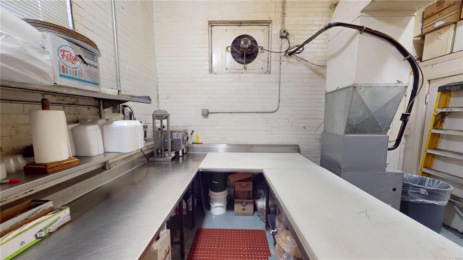 Sublette Div - Commercial Sale