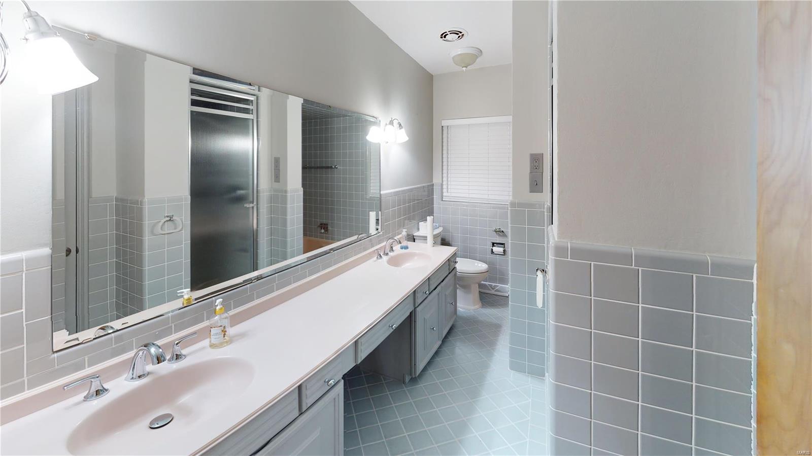 Sublette Div - Commercial Sale