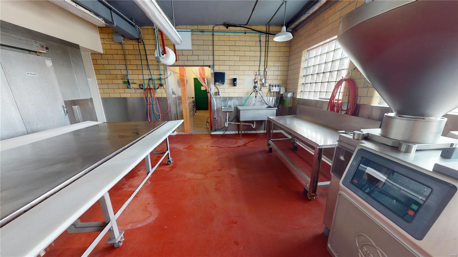 Sublette Div - Commercial Sale