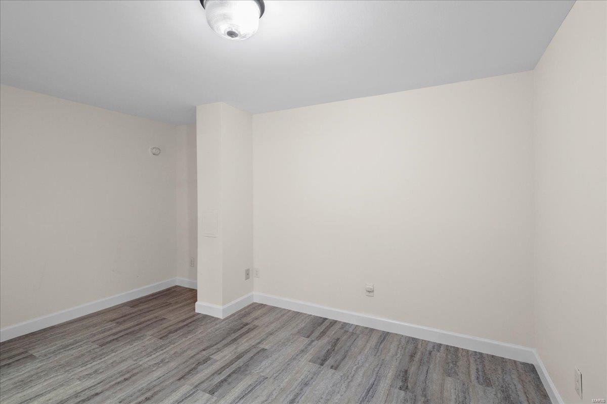 St Louis, Missouri 63119, United States, 2 Bedrooms Bedrooms, ,3 BathroomsBathrooms,Residential,Pending,3970