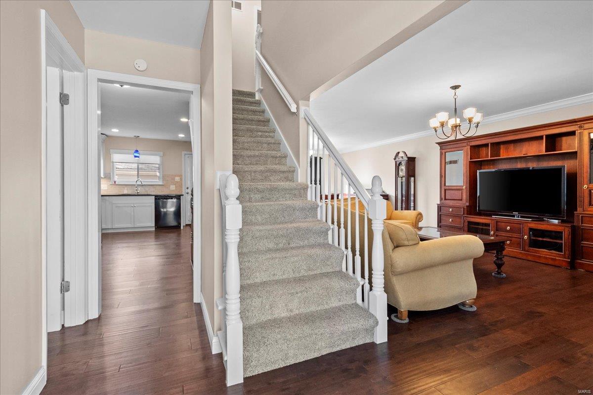 St Louis, Missouri 63119, United States, 2 Bedrooms Bedrooms, ,3 BathroomsBathrooms,Residential,Pending,3970