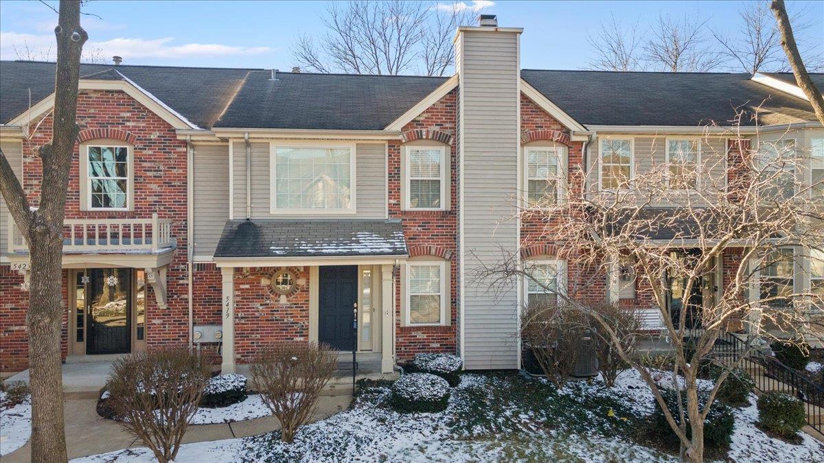 St Louis, Missouri 63119, United States, 2 Bedrooms Bedrooms, ,3 BathroomsBathrooms,Residential,Pending,3970