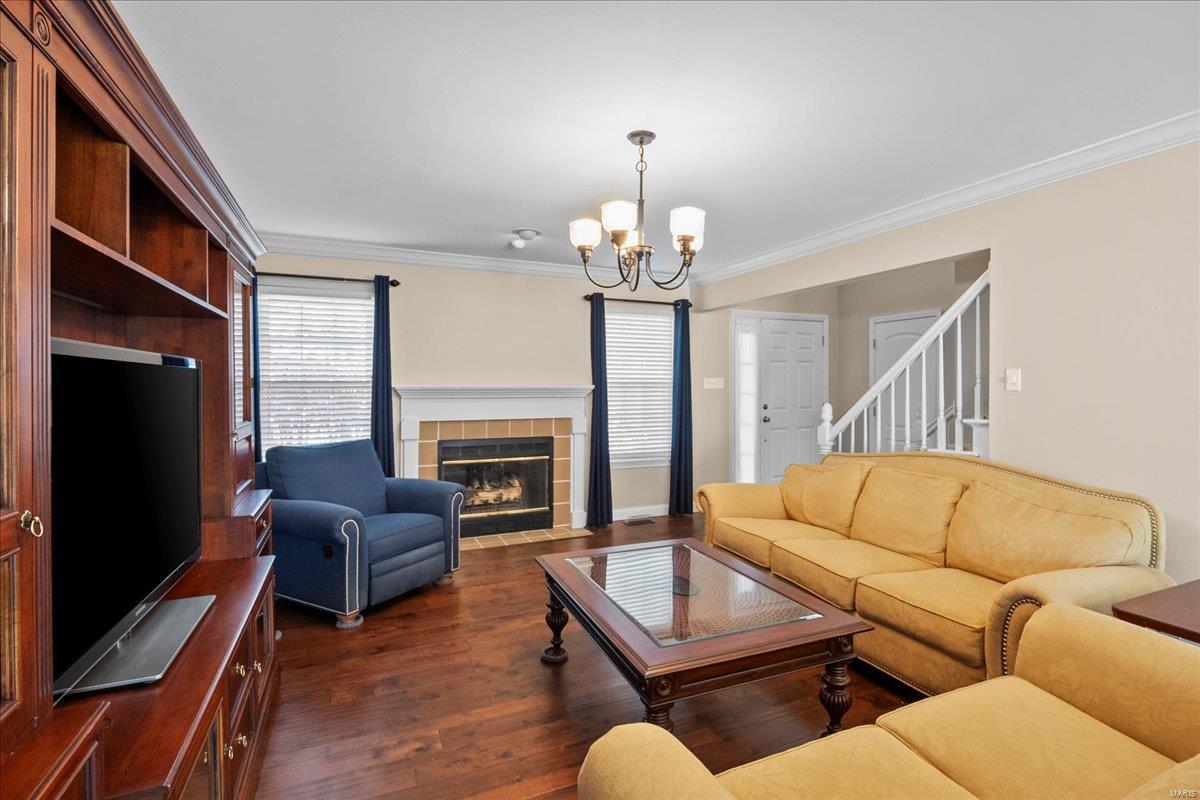 St Louis, Missouri 63119, United States, 2 Bedrooms Bedrooms, ,3 BathroomsBathrooms,Residential,Pending,3970