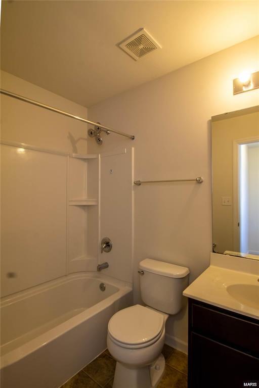 O'Fallon, Missouri 63368, United States, 3 Bedrooms Bedrooms, ,4 BathroomsBathrooms,Residential,Pending,5973