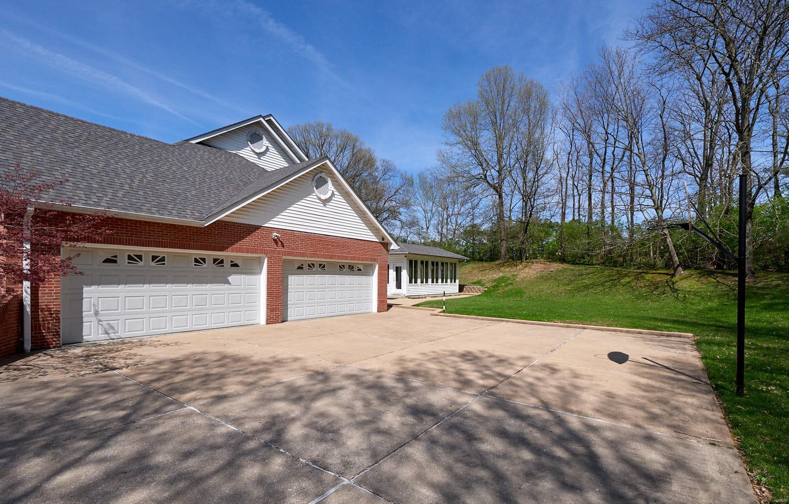 Meadowbrook Country Club Estates - Residential