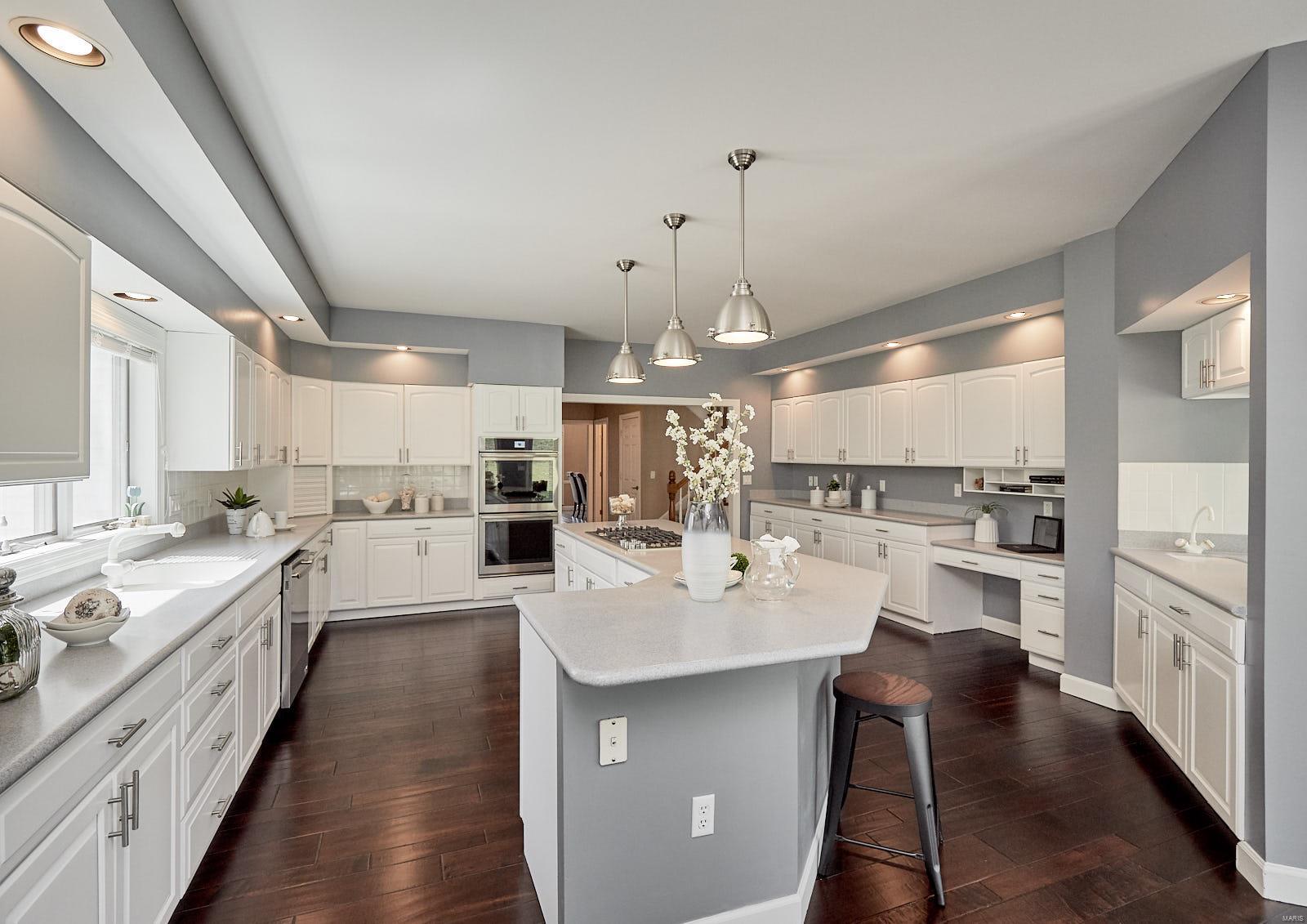 Meadowbrook Country Club Estates - Residential