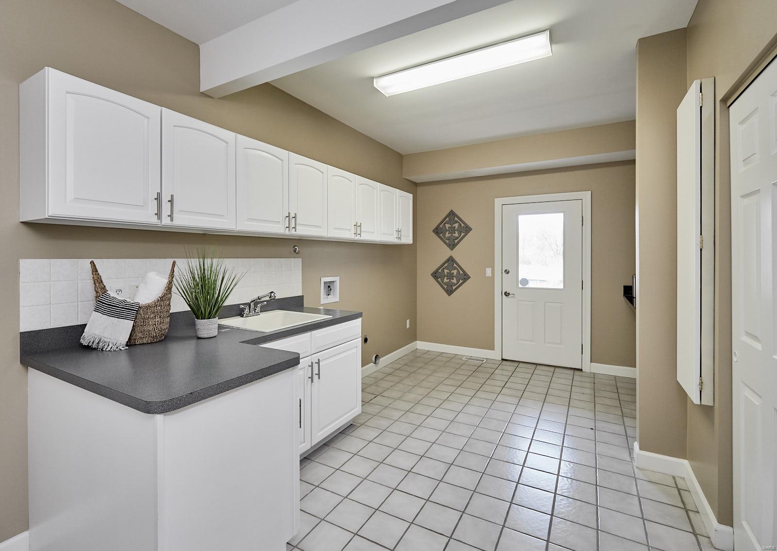 Meadowbrook Country Club Estates - Residential