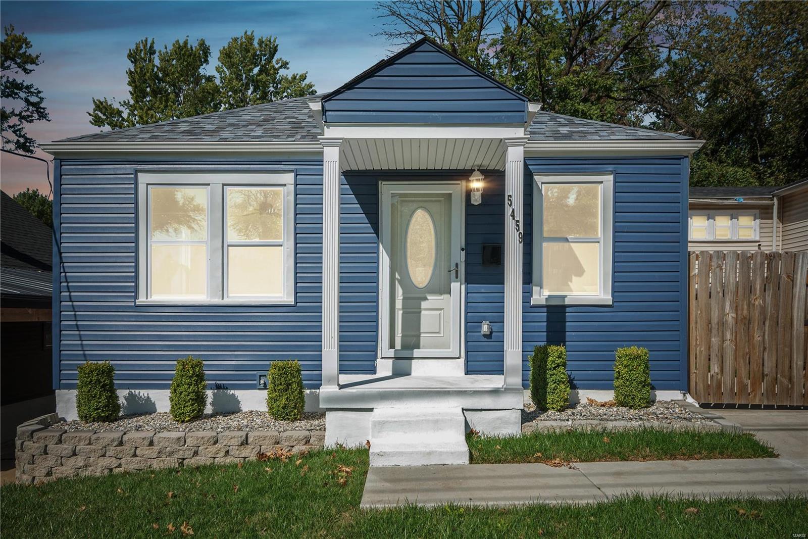 W Walnut Manor - Residential