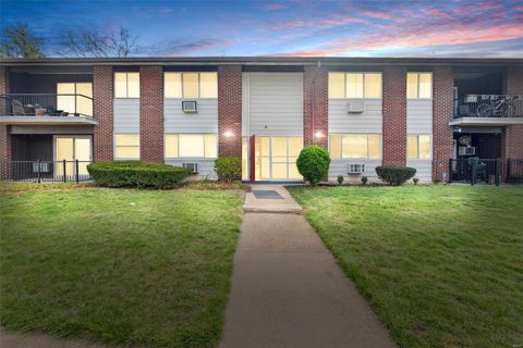 7411 Sieloff Drive H Hazelwood MO 63042
