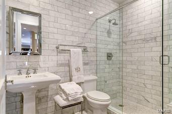 Plaza In Clayton A Condo The - Residential