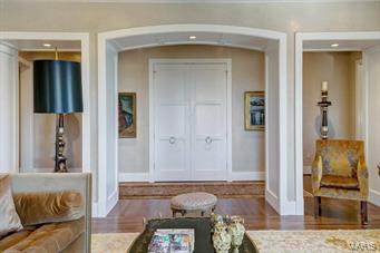 Plaza In Clayton A Condo The - Residential