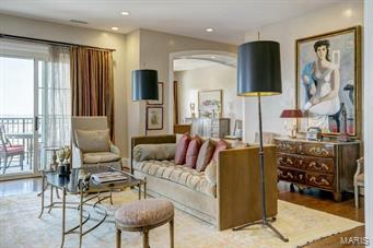 Plaza In Clayton A Condo The - Residential