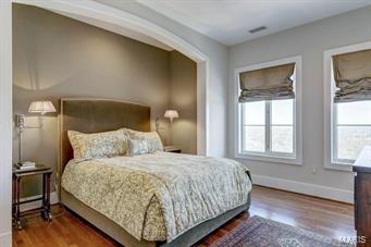 Plaza In Clayton A Condo The - Residential