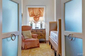 Plaza In Clayton A Condo The - Residential