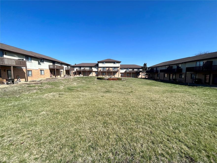 Well maintained apartment complex consisting of 23 units. 7 units are 1 bed, 1 bath. 13 units are 2 bed with a mixture of 1.5 and 2 bath units.