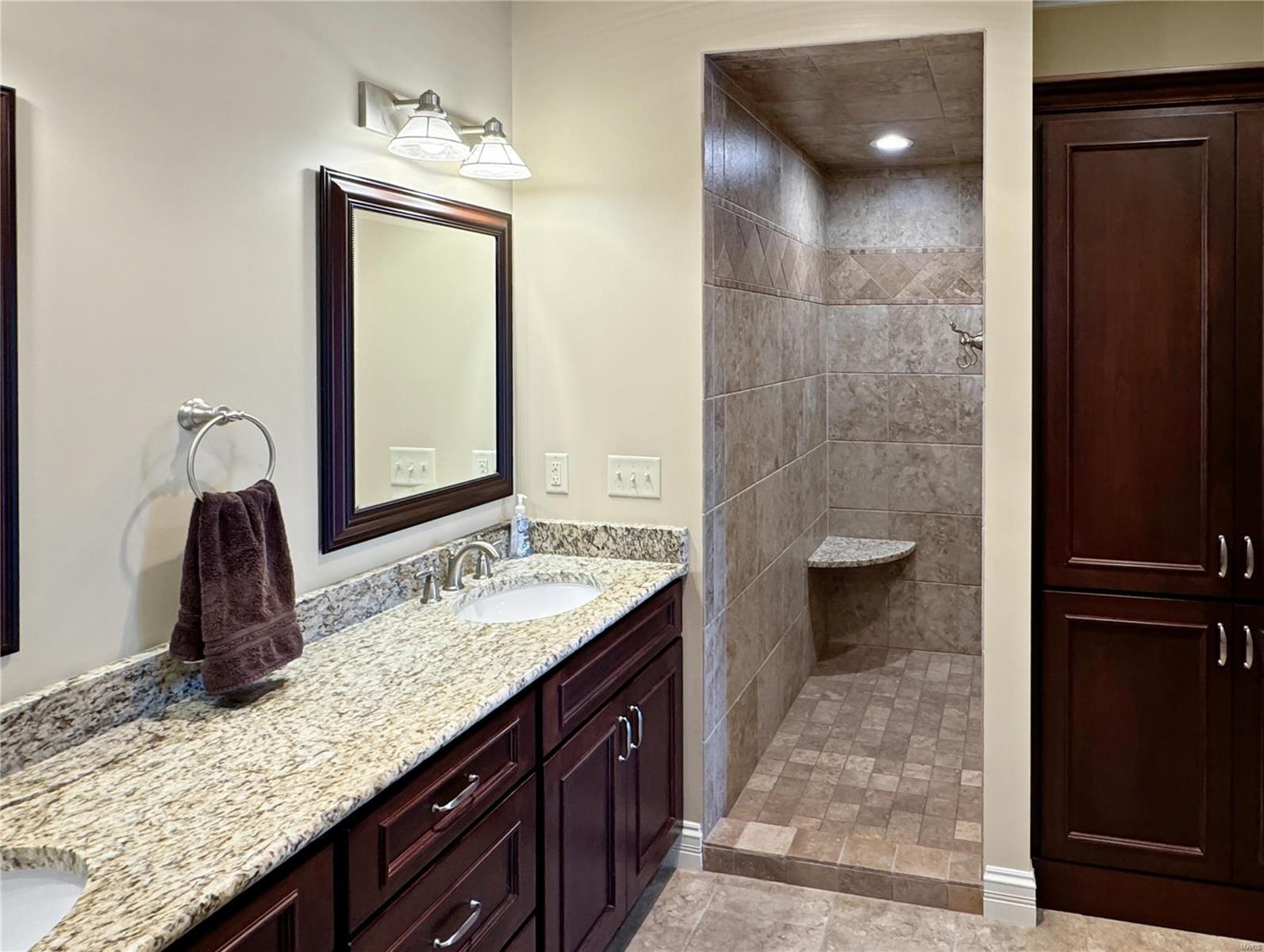 Rhine River Dev - Residential