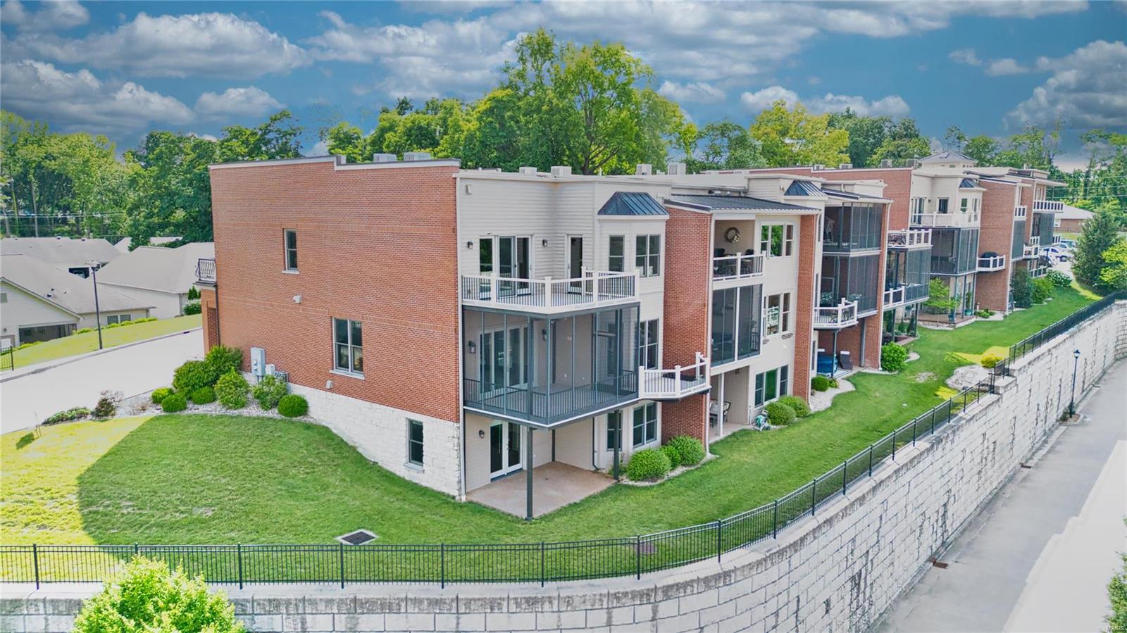 Rhine River Dev - Residential