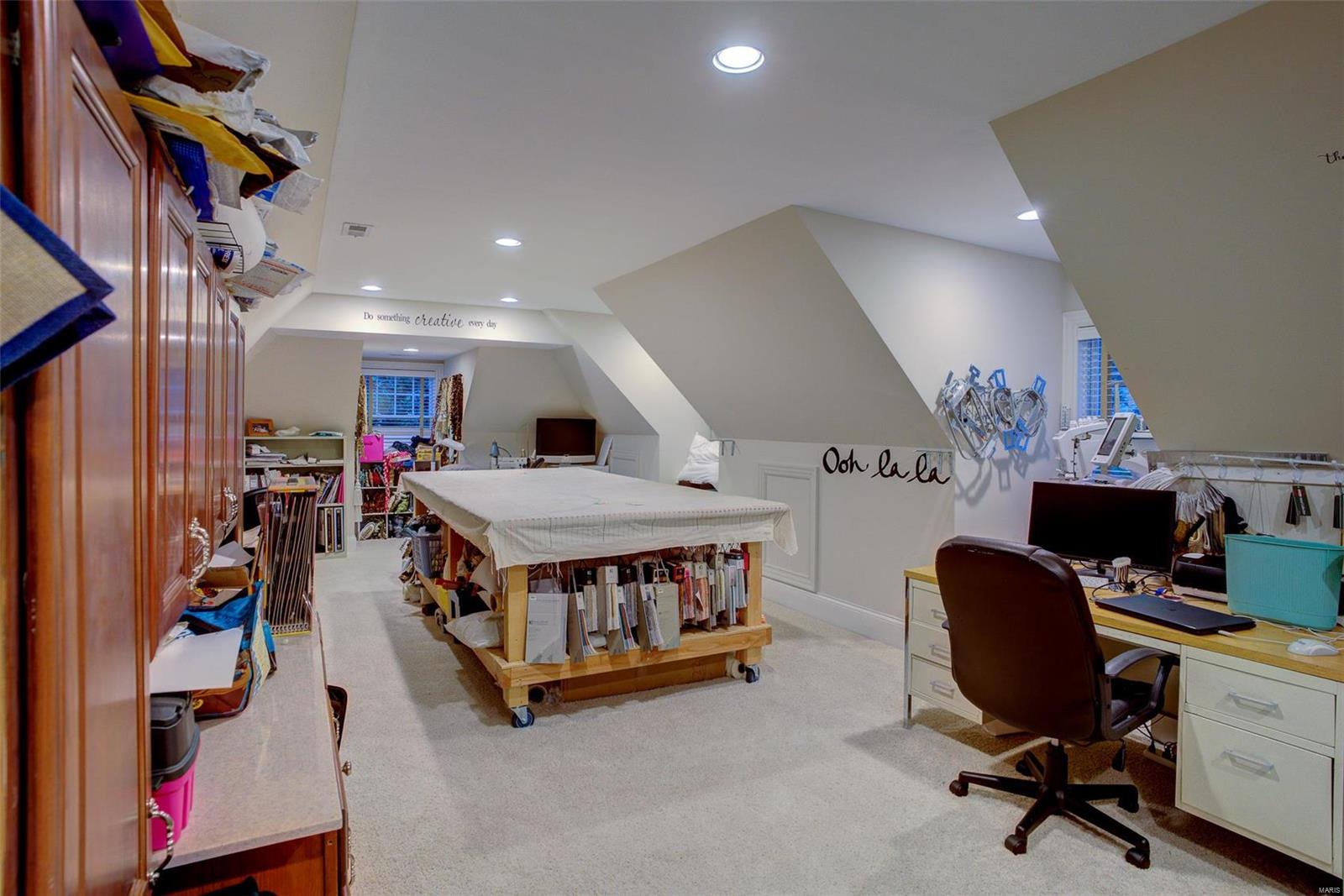 Bluffs of St. Albans - Residential