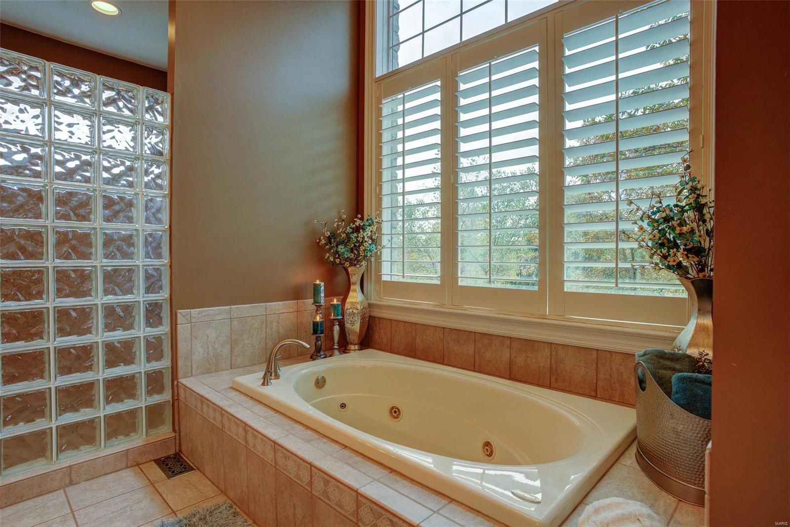 Bluffs of St. Albans - Residential