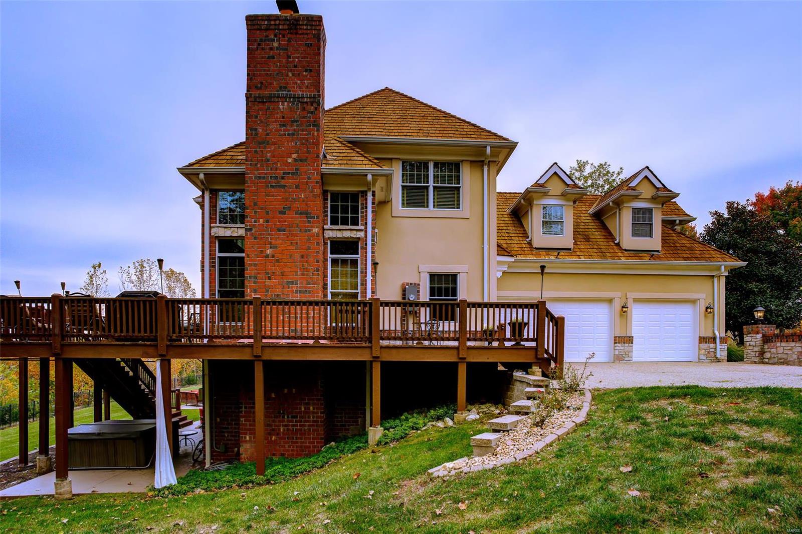 Bluffs of St. Albans - Residential