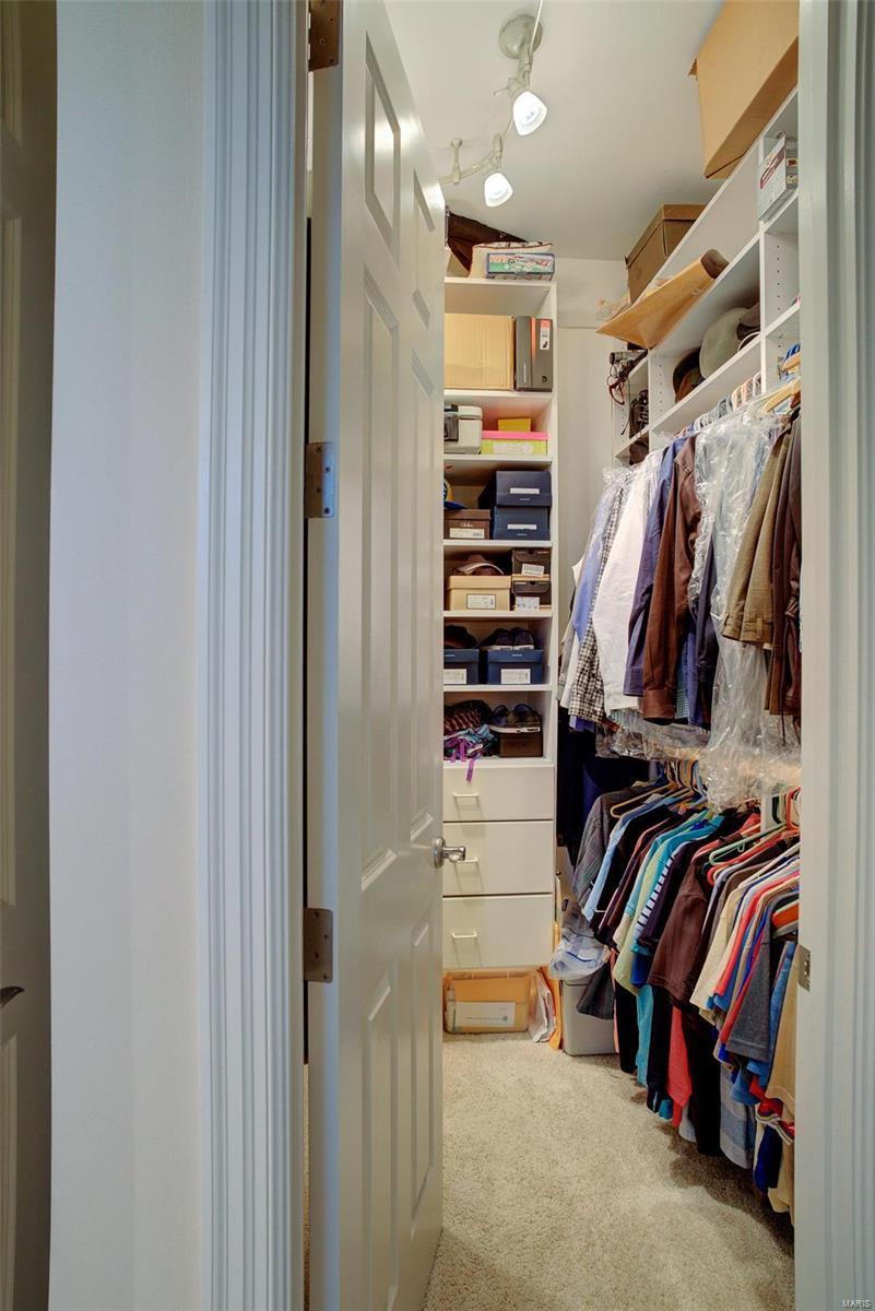 Bluffs of St. Albans - Residential