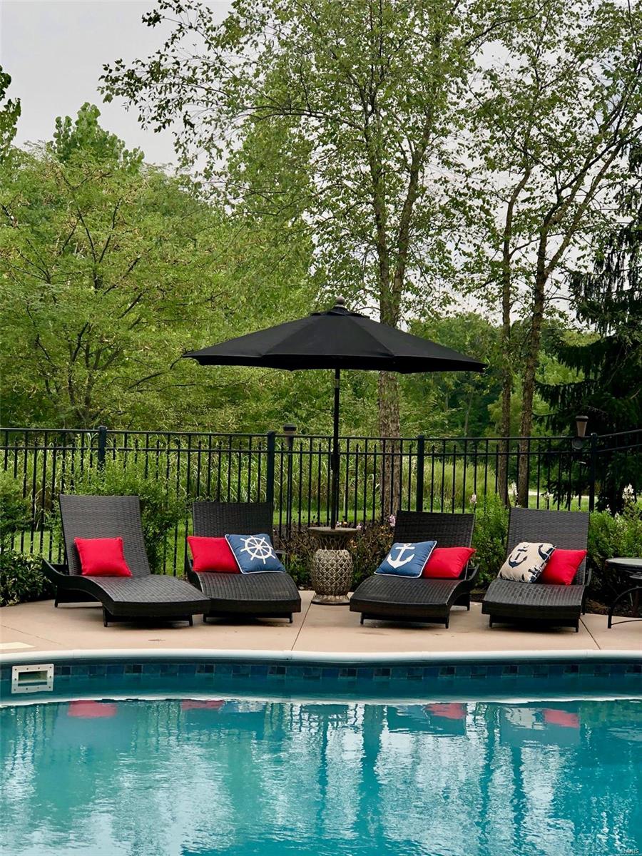 Bluffs of St. Albans - Residential