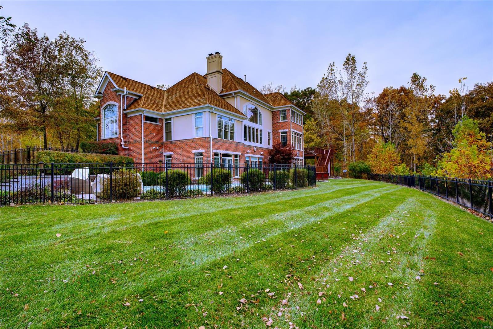 Bluffs of St. Albans - Residential