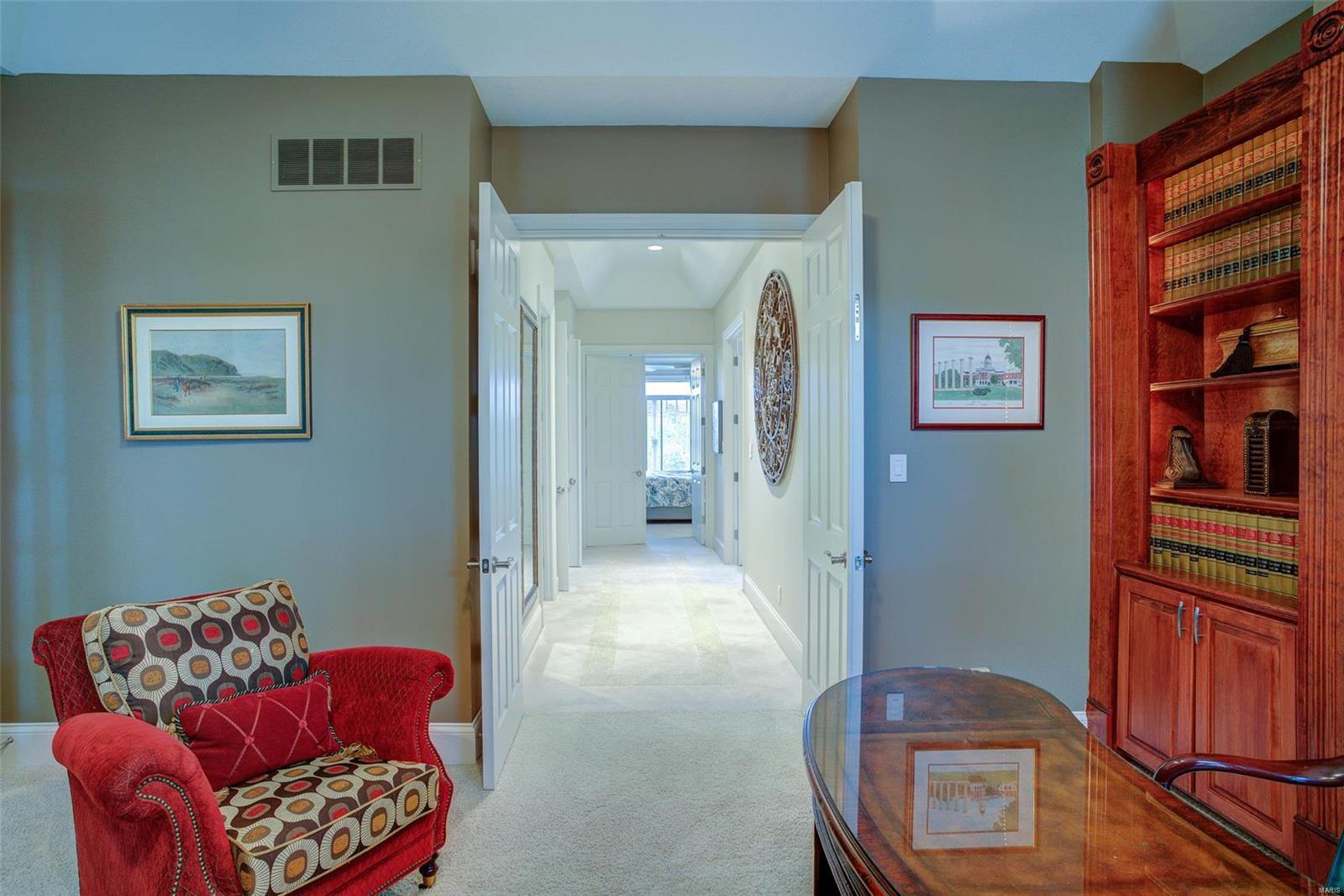 Bluffs of St. Albans - Residential