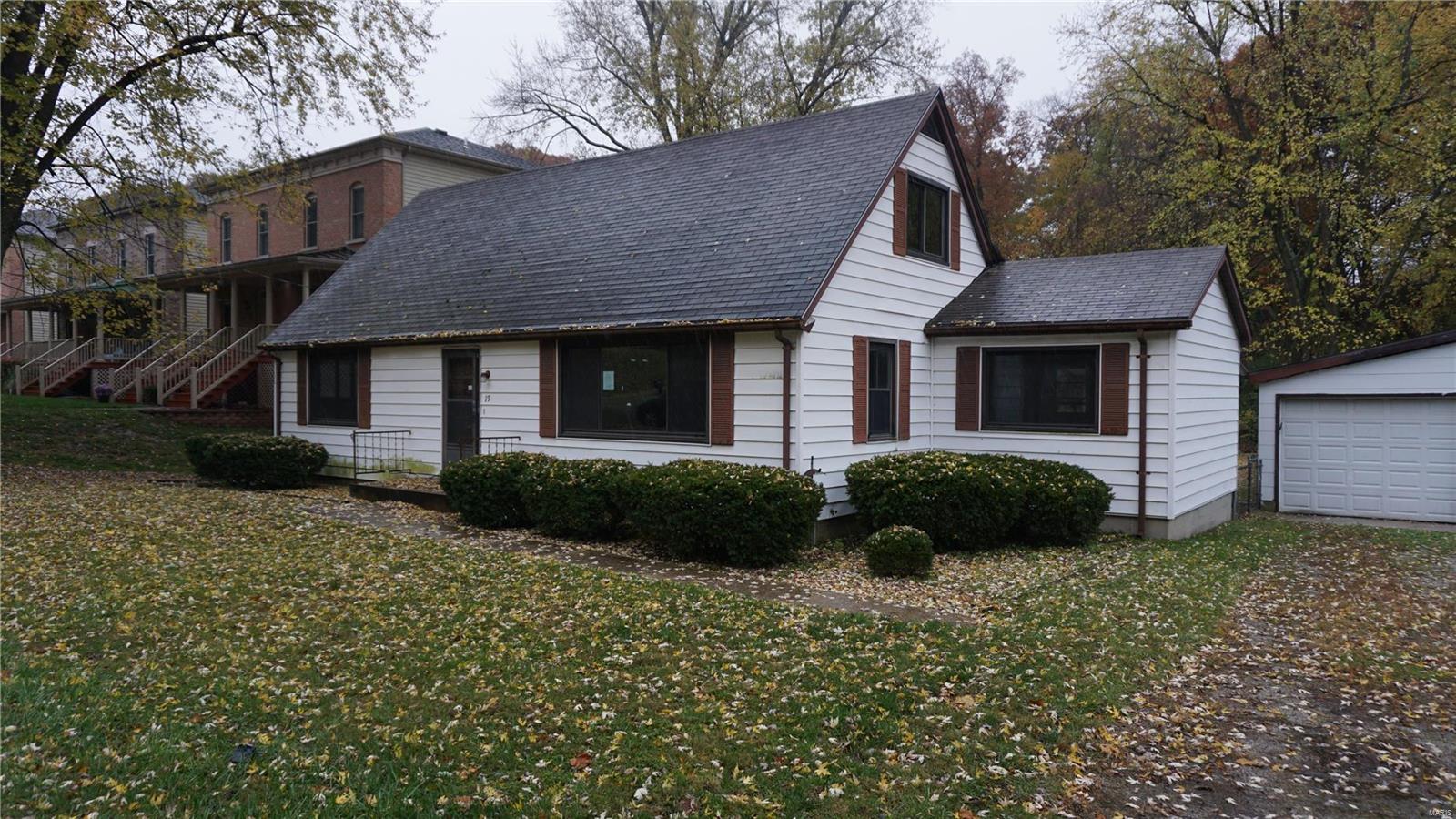 Elm Pt Place - Residential