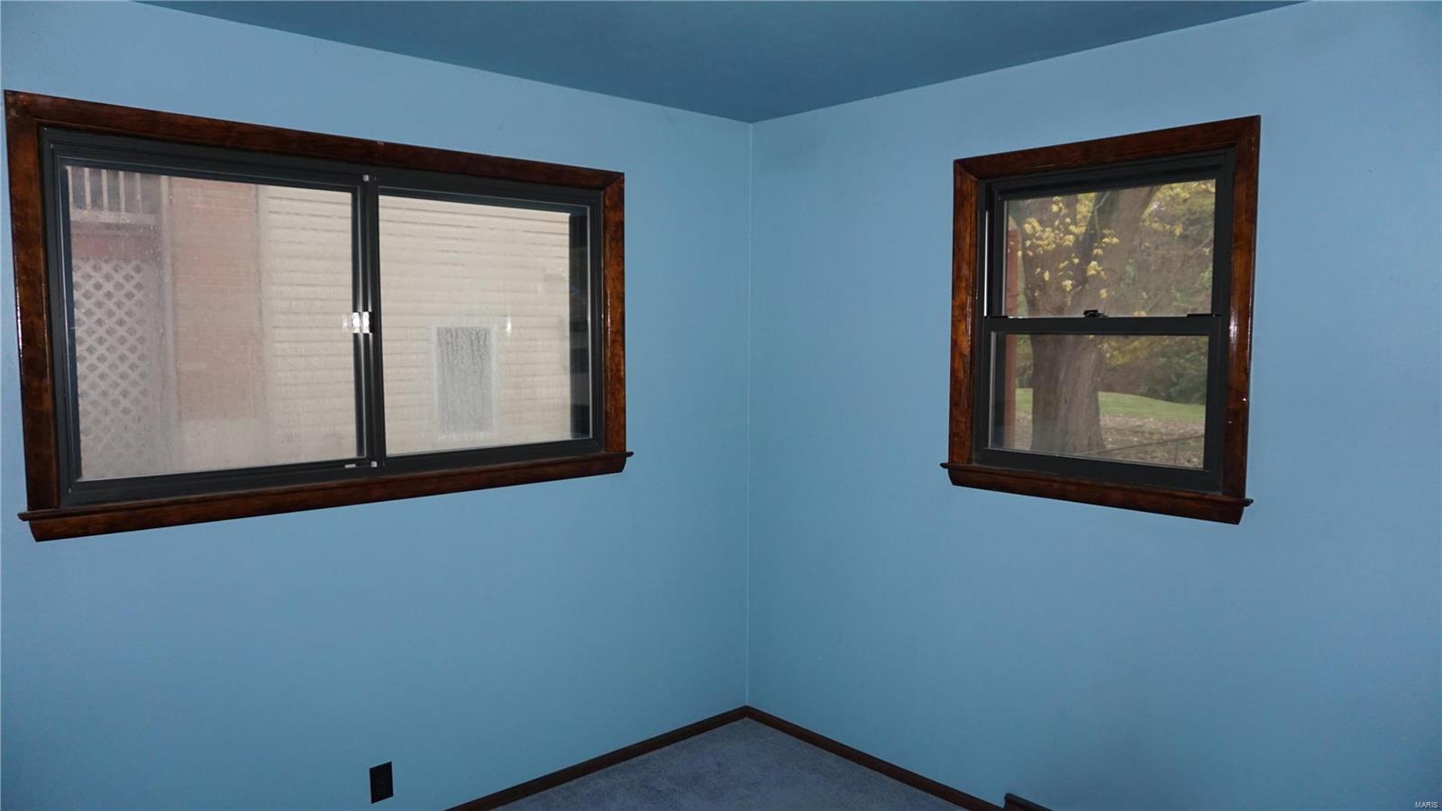 Elm Pt Place - Residential