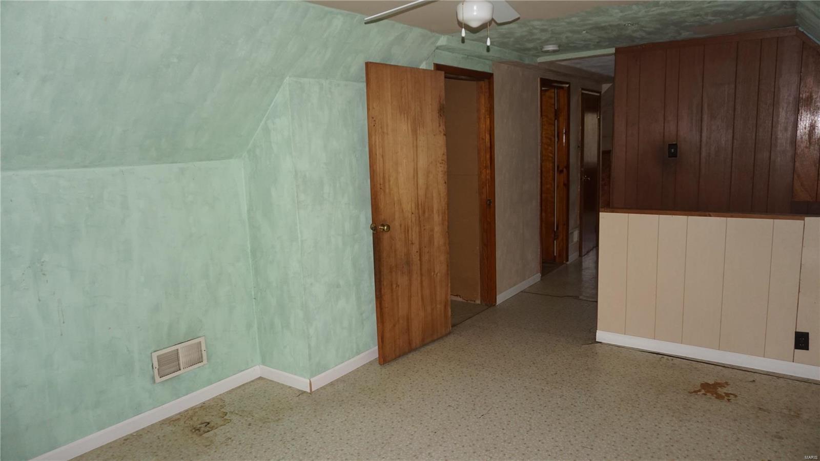 Elm Pt Place - Residential