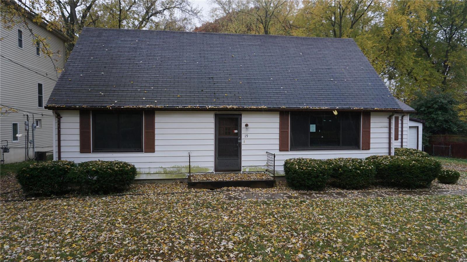 Elm Pt Place - Residential