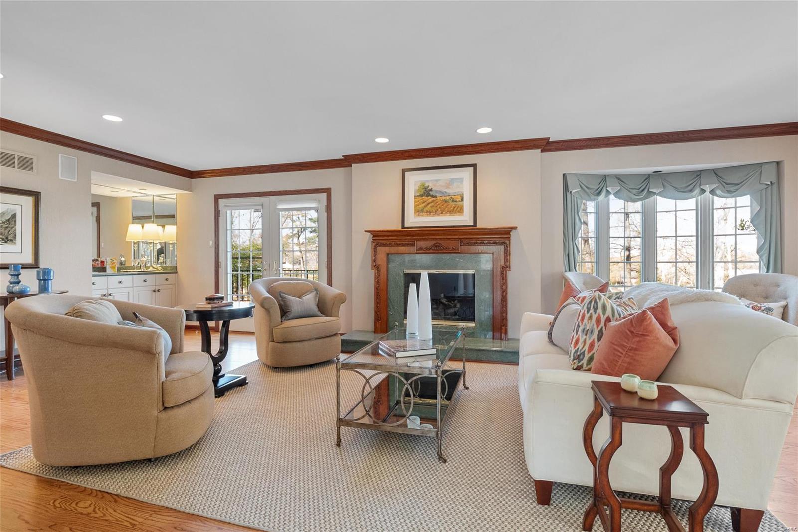 Ladue Downs - Residential