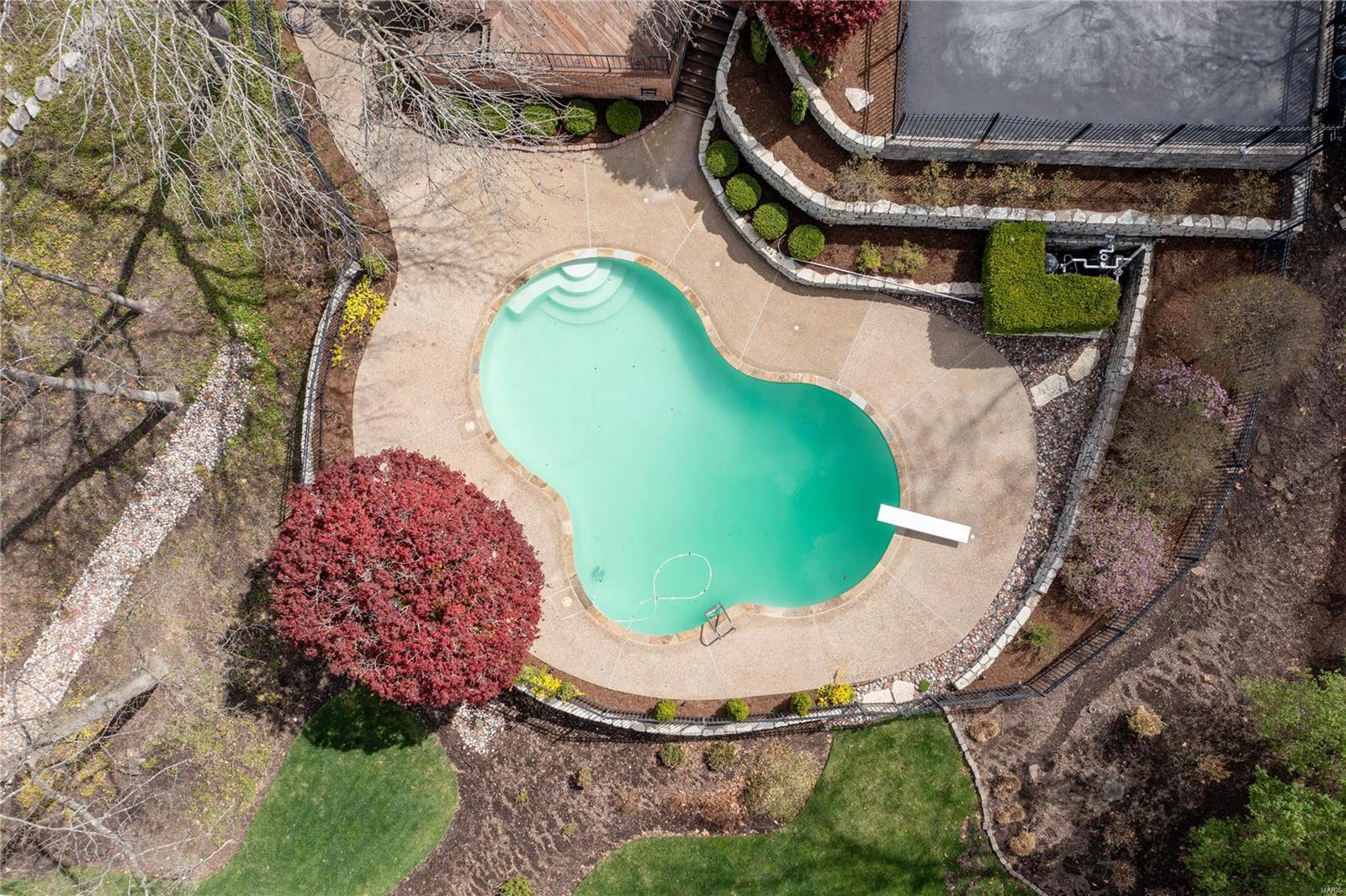 Ladue Downs - Residential