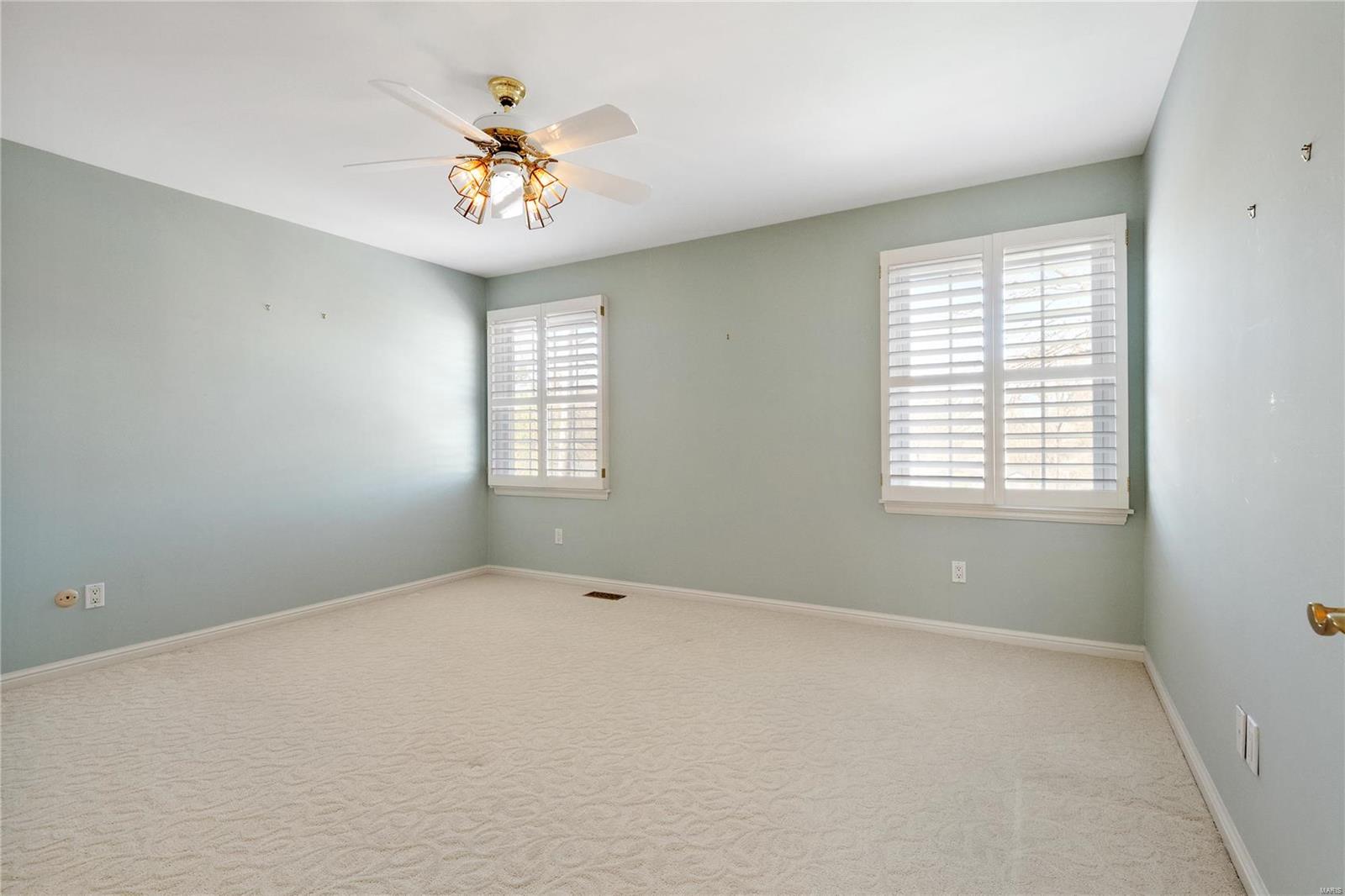 Ladue Downs - Residential