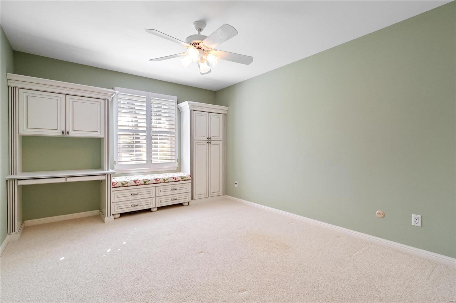 Ladue Downs - Residential